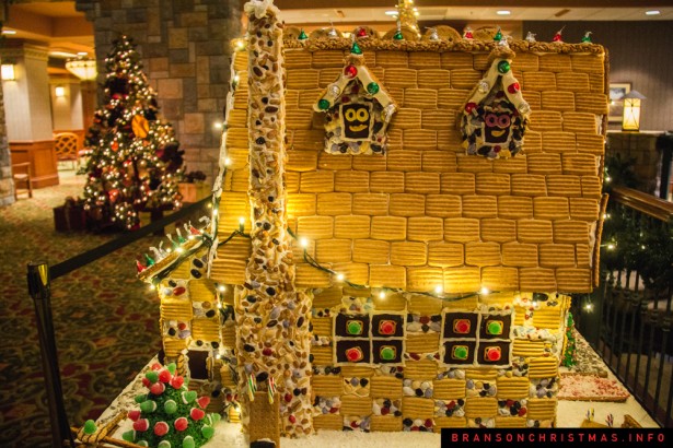 Chateau on the Lake Gingerbread - 12