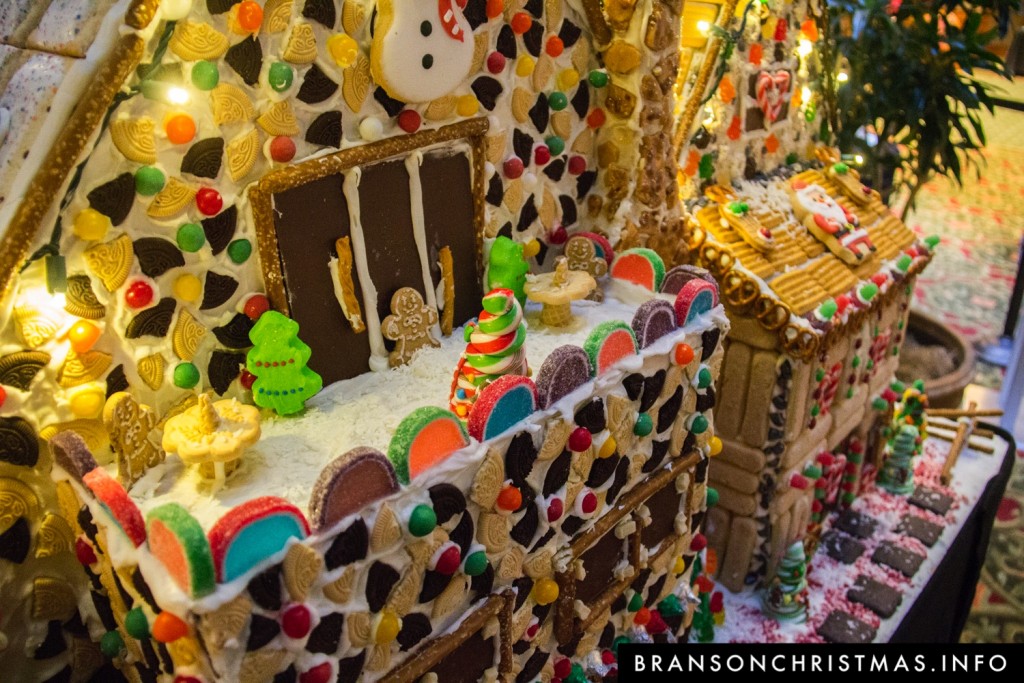 Branson Chateau Gingerbread 2015 20